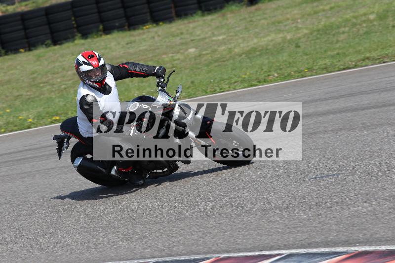 /Archiv-2022/06 15.04.2022 Speer Racing ADR/Instruktorengruppe/7-1